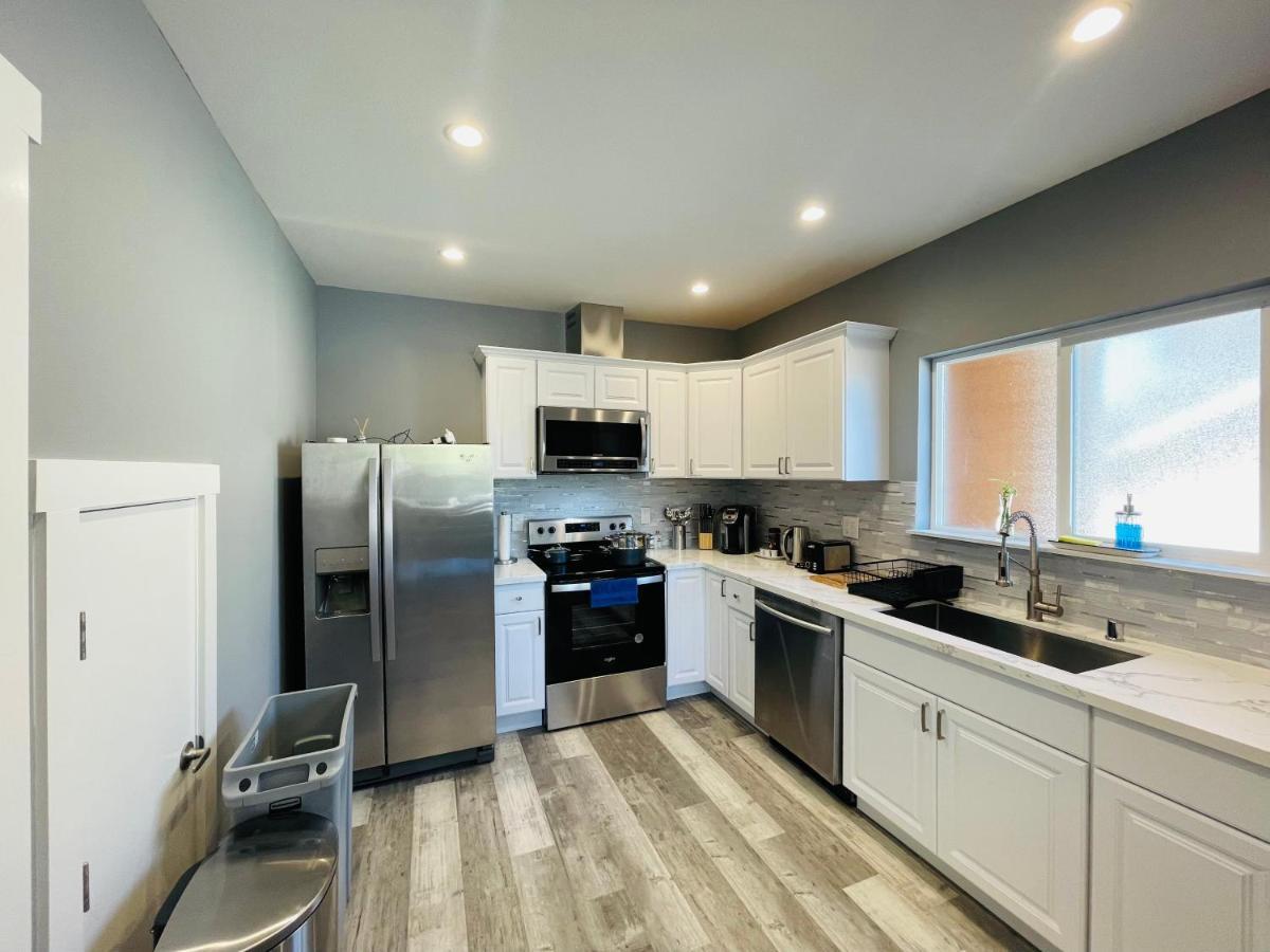 Green Lake 1St Line Home A With Central Air Conditioners ซีแอตเทิล ภายนอก รูปภาพ